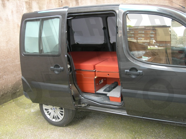 Lanza Camper Allestimento Camper E Veicoli Attrezzati Mini Van Su Fiat Doblo